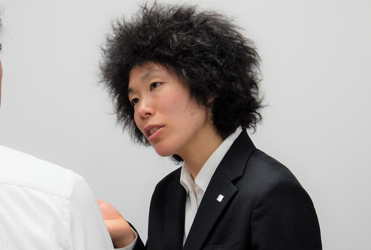 ガンちゃん アフロ健在 荒川恵理子が23年目のシーズンへ サカノワ