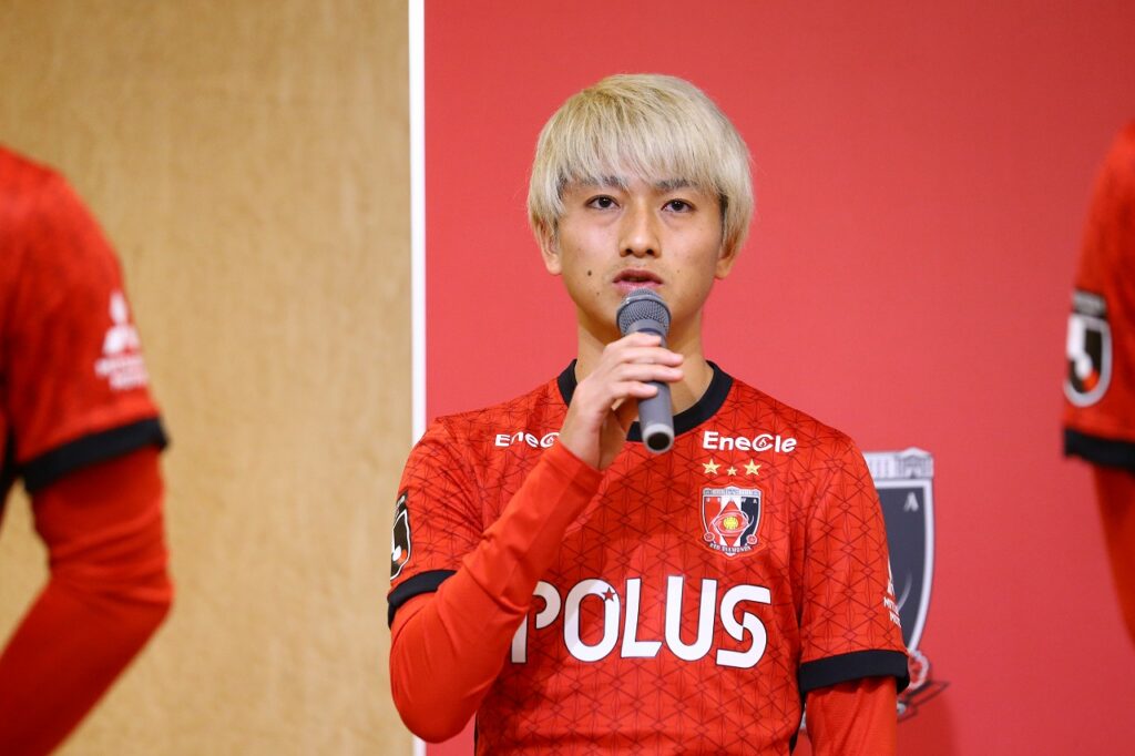 箱付き元浦和レッズ／FC琉球小野伸二氏＆小泉佳穂選手・限定フォトフレーム IMG_0231-1024x682.jpg